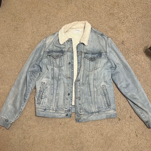 very warm and comfortable jean jacket - Picture 1 of 2